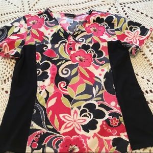 Cherokee medium size scrub.